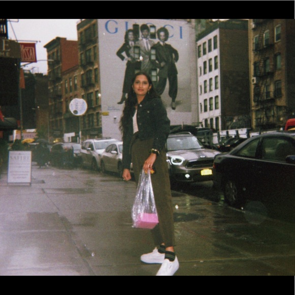 Meet your Posher, Rohini - Picture 1 of 1